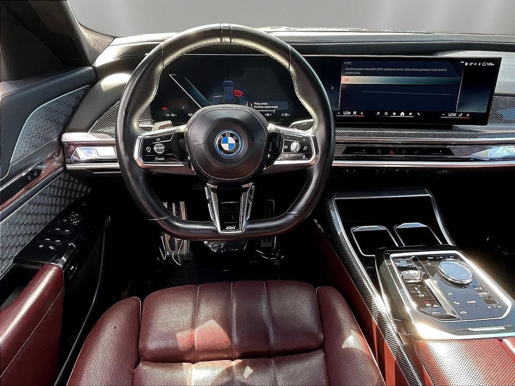 Used 2023 BMW i7 xDrive60 AWD/4WD image 8