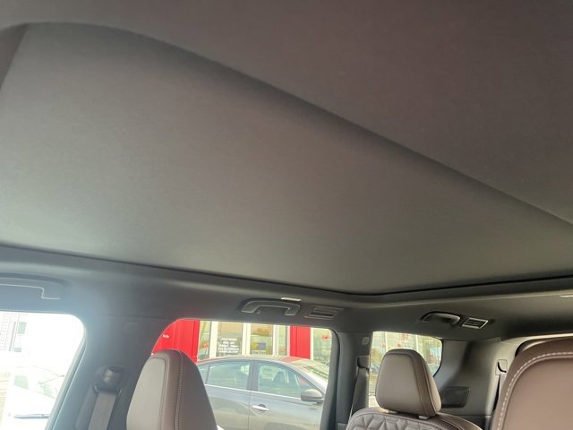 New 2025 Nissan Armada Platinum Reserve image 11