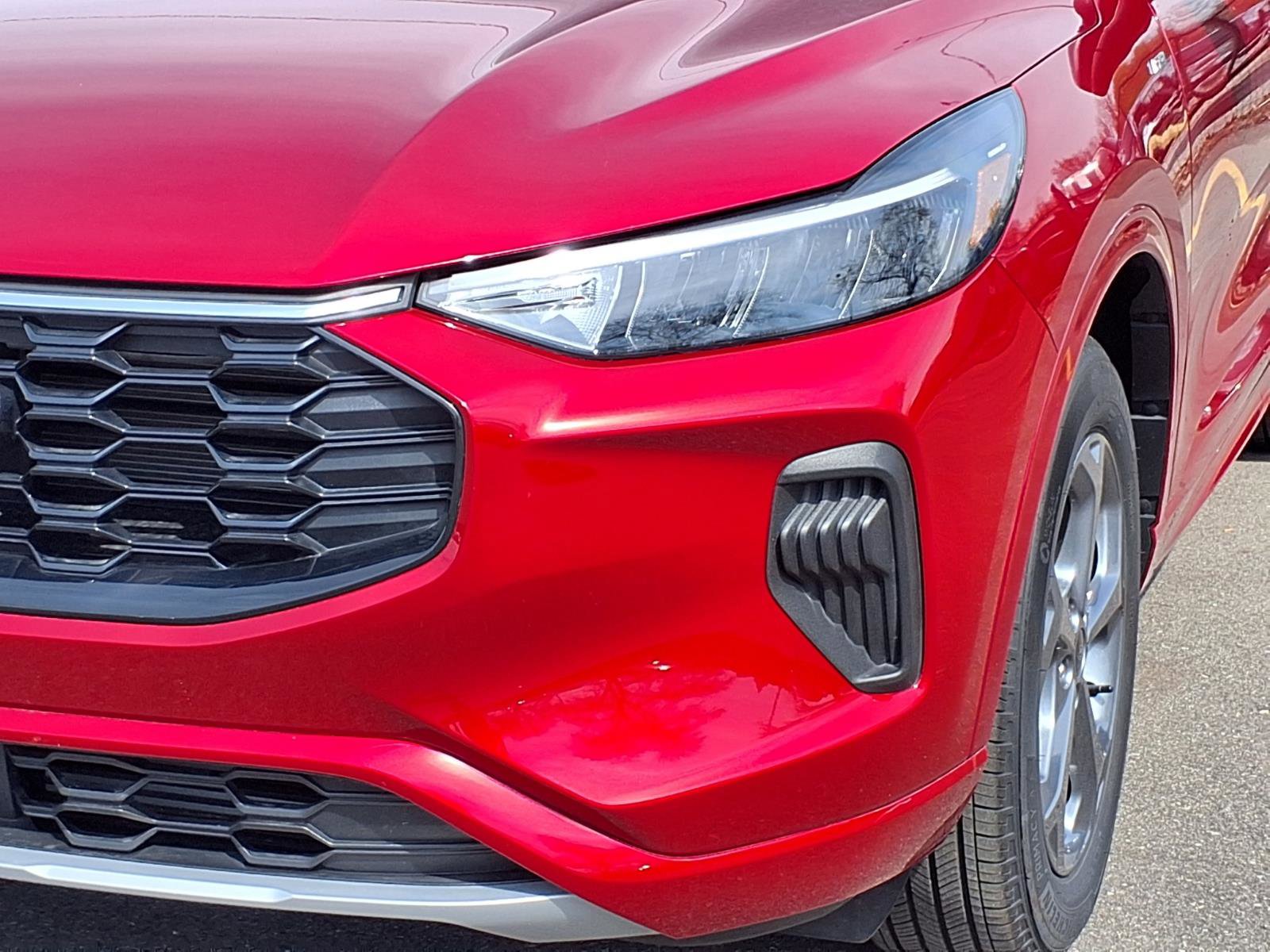 Used 2024 Ford Escape ST-Line w/ Tech Pack #1 AWD/4WD image 31