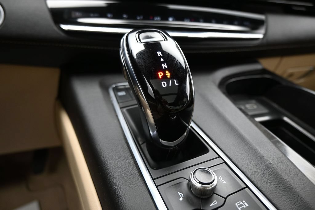 Used 2023 Cadillac Escalade Premium Luxury AWD/4WD image 27