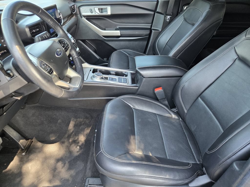 Used 2023 Ford Explorer Limited RWD image 9