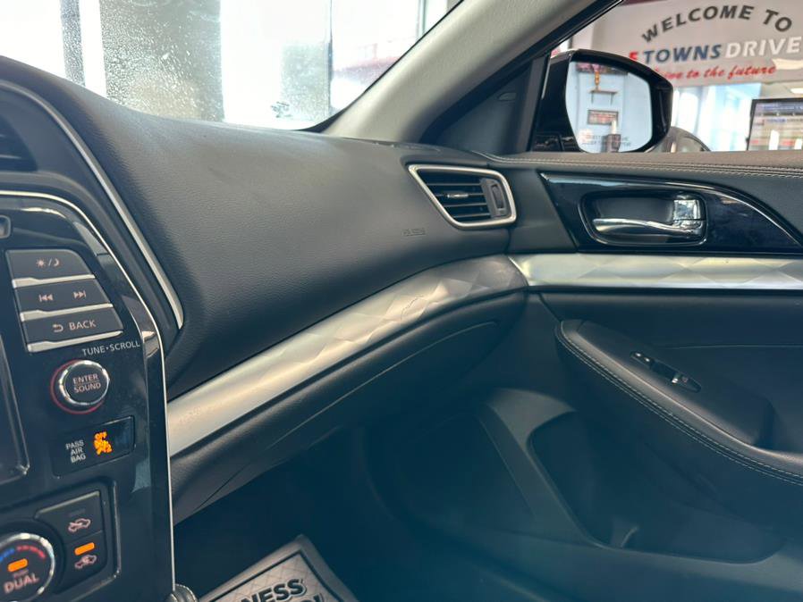 Used 2021 Nissan Maxima 3.5 SV w/ Floor Mat Group image 57