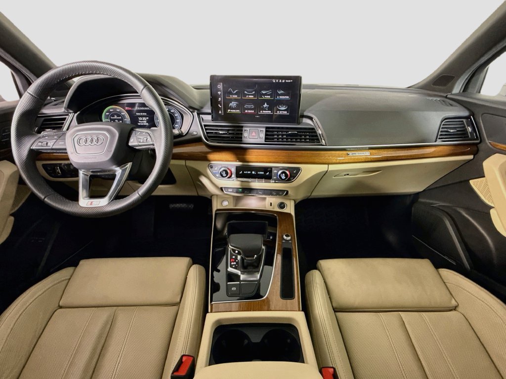Used 2024 Audi Q5 e Premium Plus w/ Premium Plus Package AWD/4WD image 9