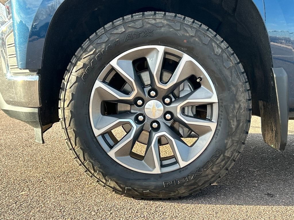 Used 2020 Chevrolet Silverado 1500 LT w/ All-Star Edition image 29