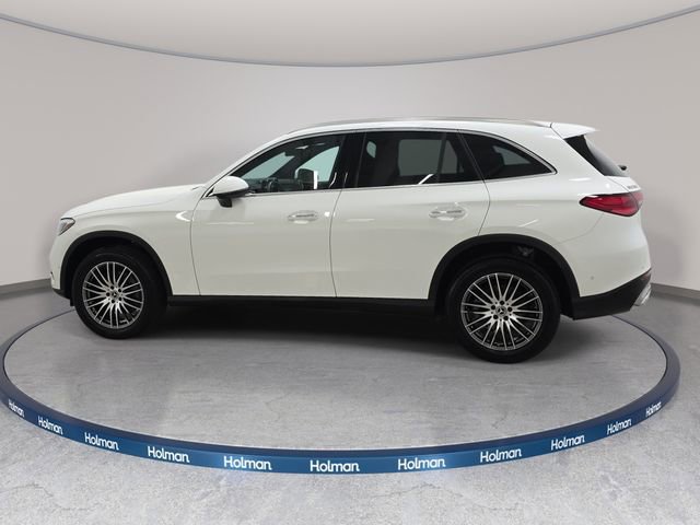 Used 2025 Mercedes-Benz GLC 300 4MATIC image 9