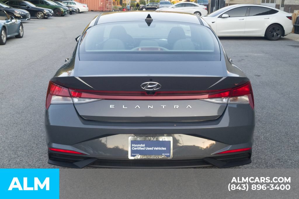Used 2023 Hyundai Elantra SEL FWD image 6