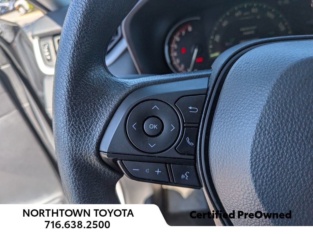 Used 2025 Toyota RAV4 XLE AWD/4WD image 25