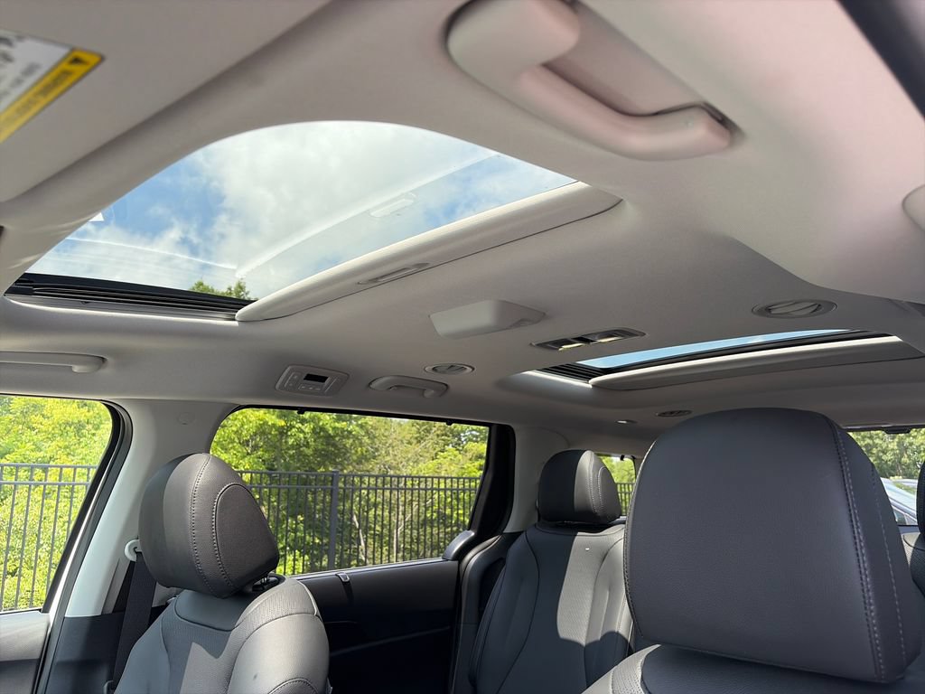 New 2027 Kia Carnival SX Prestige FWD image 26