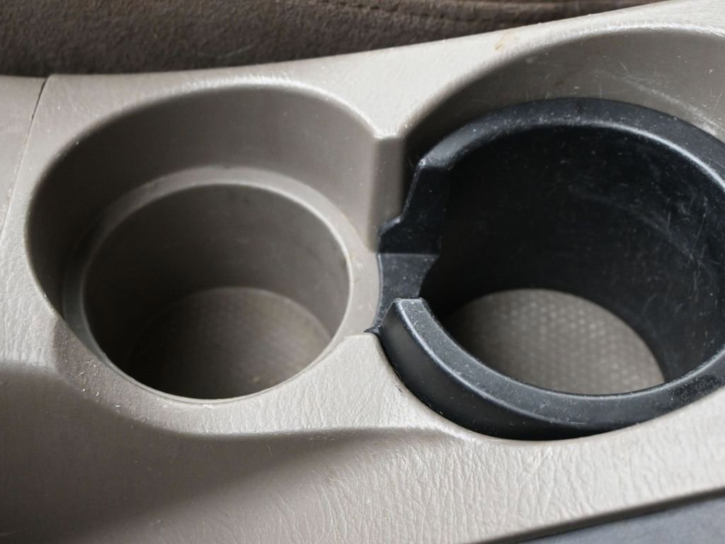 Used 2004 Nissan Pathfinder SE w/ (POP) SE Popular Pkg image 29