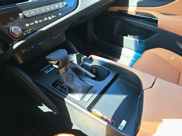 New 2025 Lexus ES 350 w/ Premium Package image 15