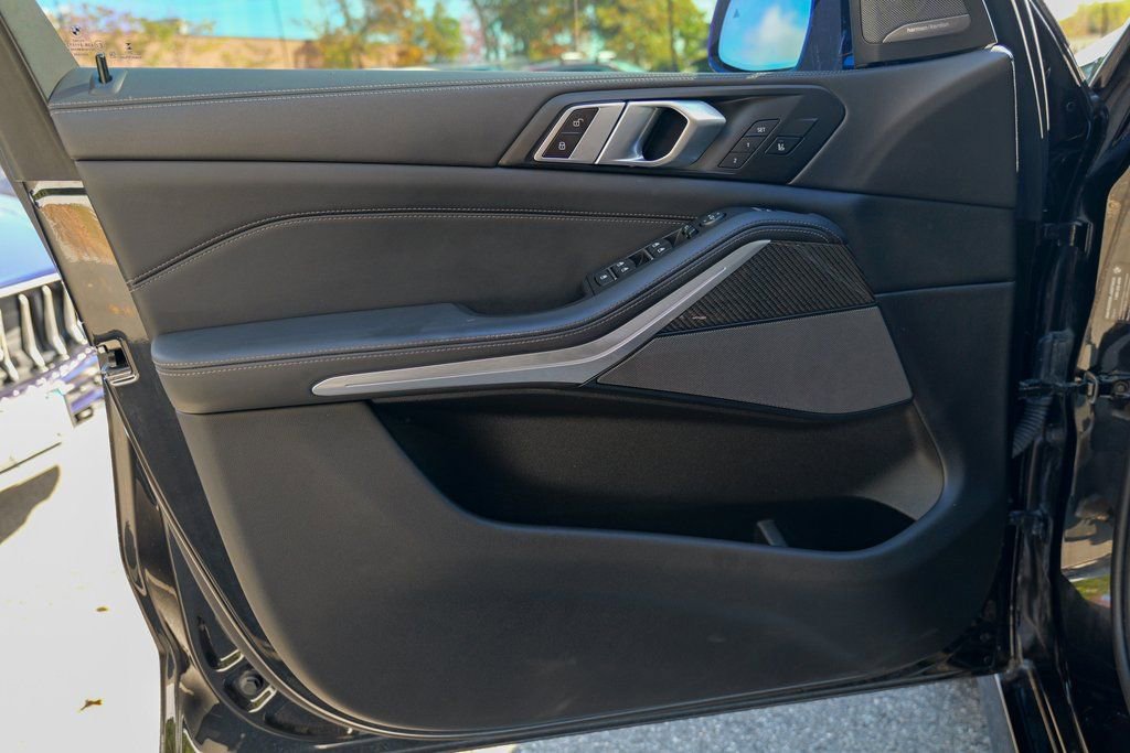 Used 2024 BMW X5 M60i w/ Executive Package image 16