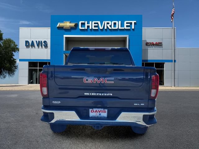Used 2022 GMC Sierra 1500 SLE AWD/4WD image 4