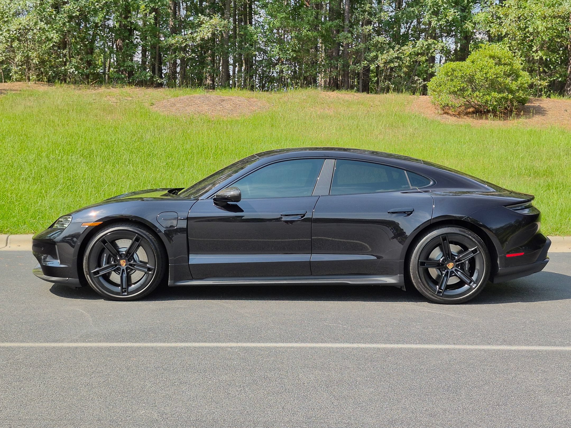Certified 2026 Porsche Taycan GTS AWD/4WD image 2