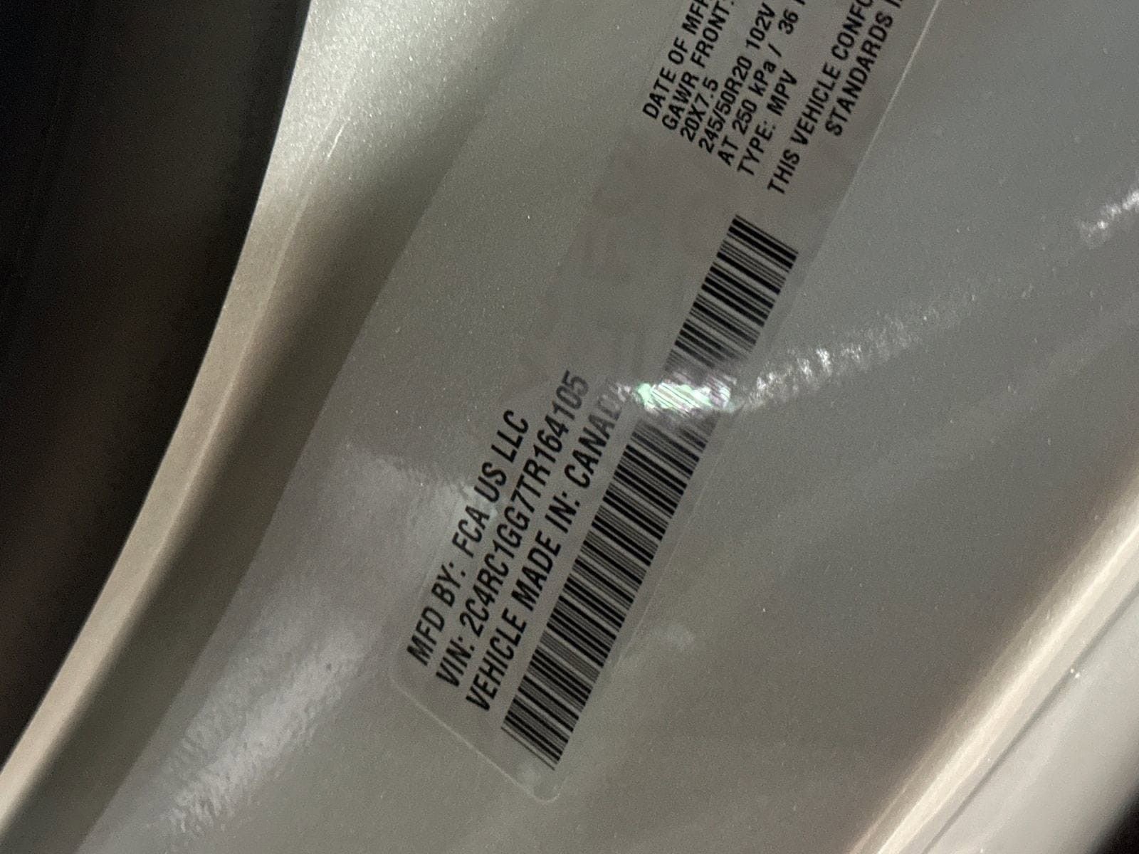 New 2026 Chrysler Pacifica Limited w/ Uconnect Theater Family Group image 29