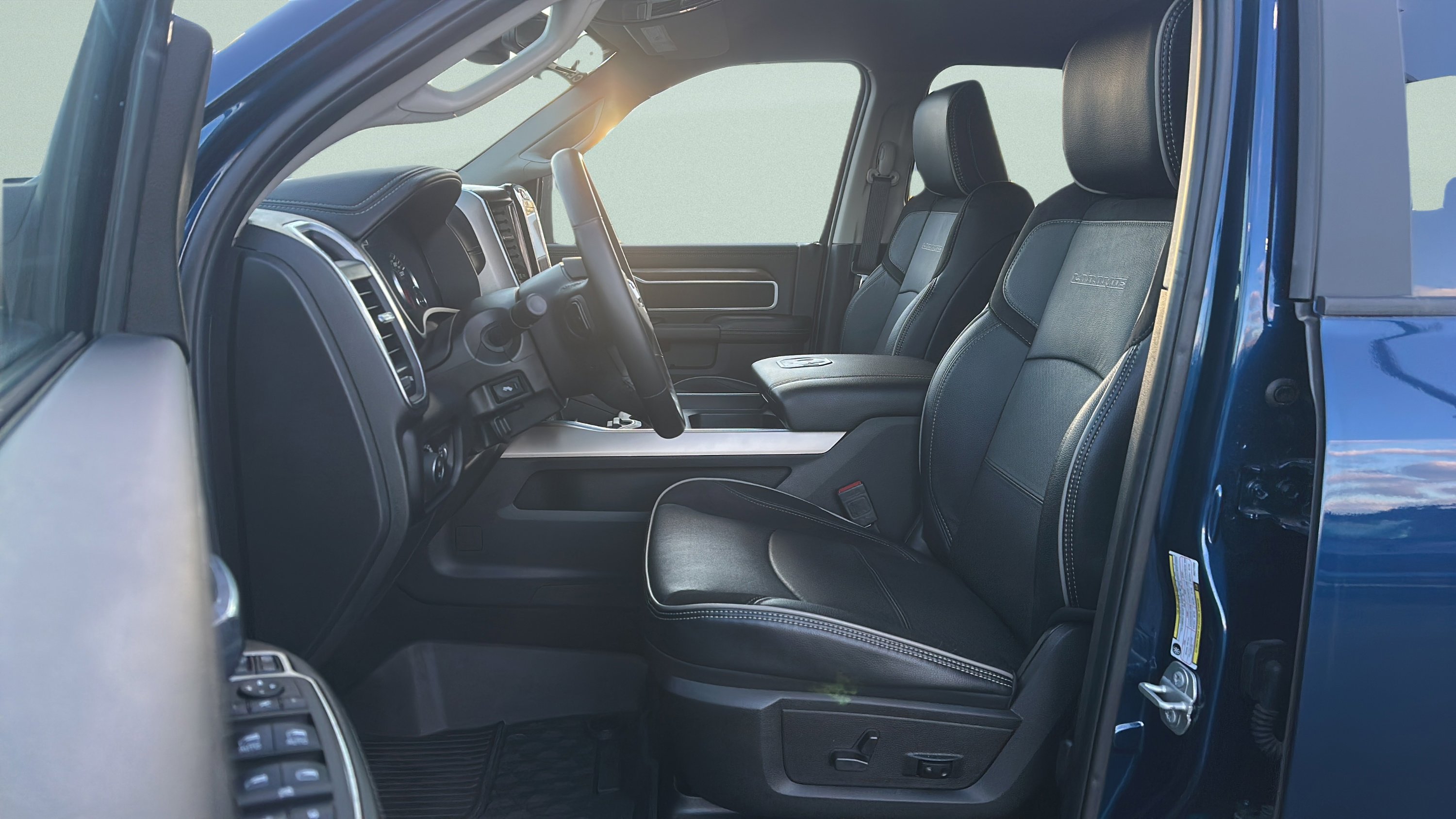 Used 2024 RAM 2500 Laramie w/ Off Road Package image 41