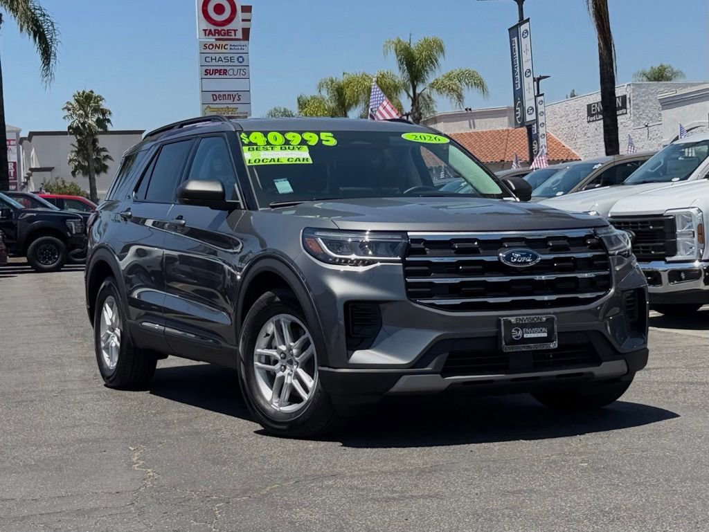 Used 2026 Ford Explorer Active RWD image 2