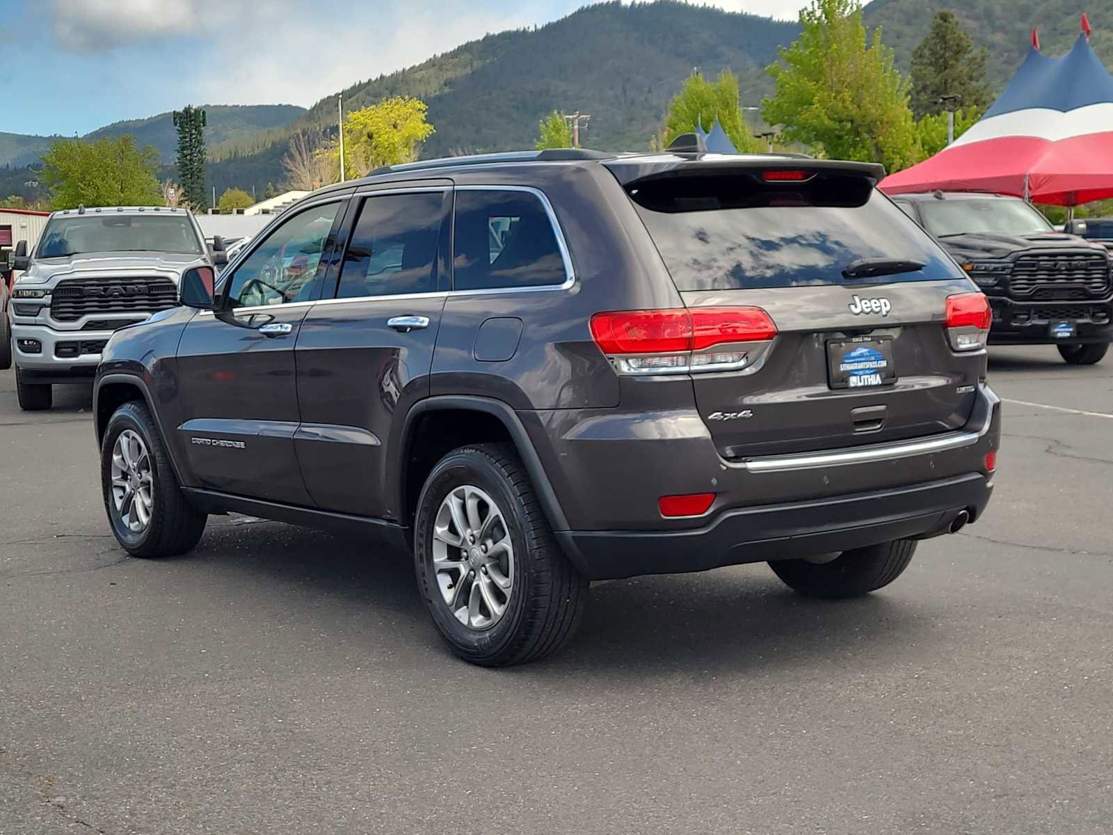 Used 2016 Jeep Grand Cherokee Limited image 12