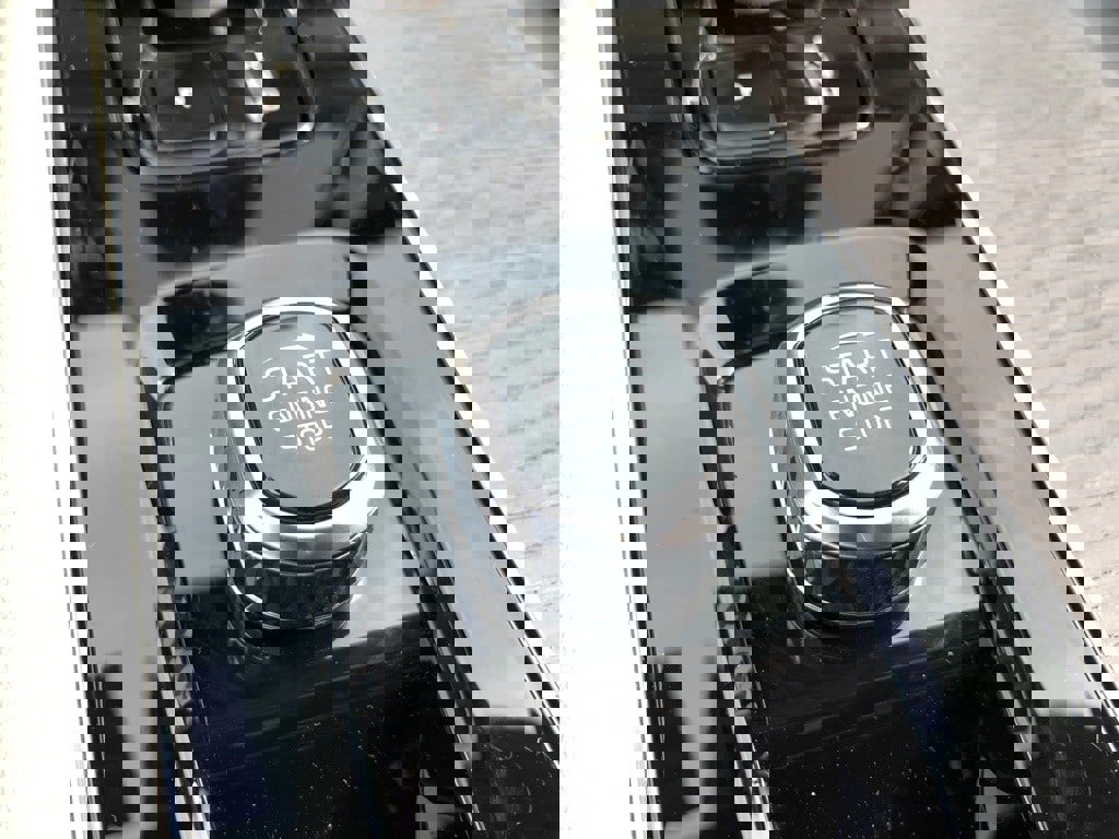 New 2026 Volvo XC90 B6 Ultra w/ Protection Package image 31