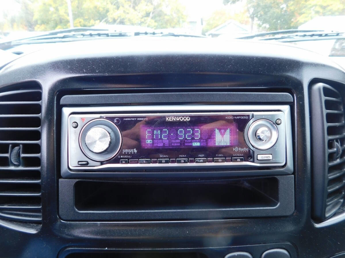 Used 2003 Ford Escape XLT image 11