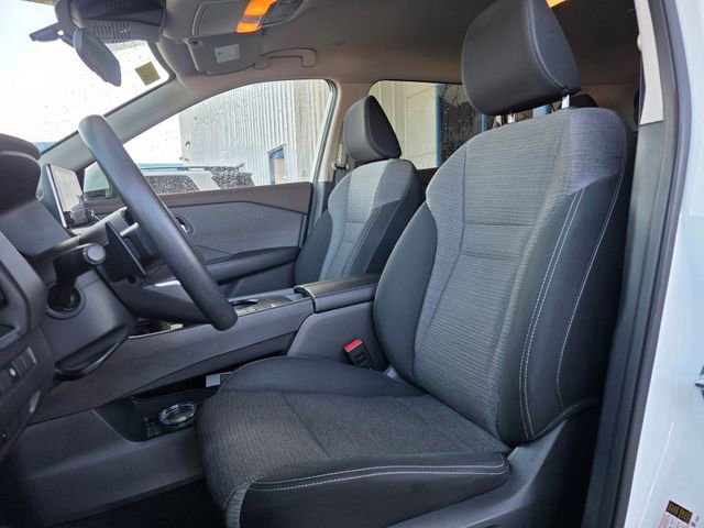 Used 2022 Nissan Rogue SV FWD image 12