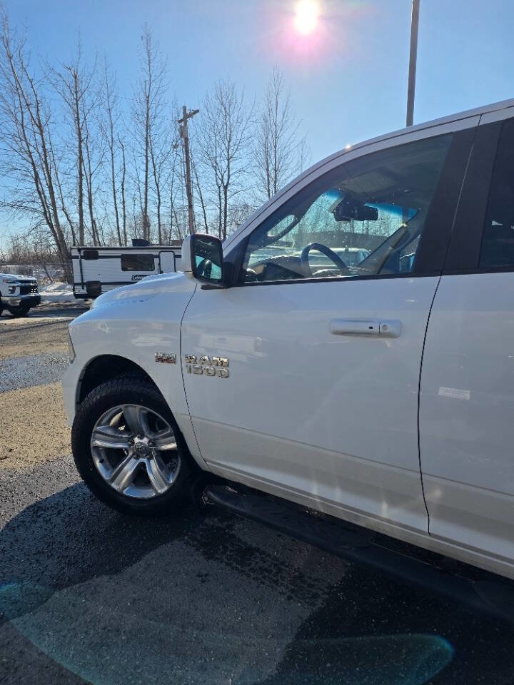 Used 2015 RAM 1500 Sport w/ Sport Premium Group AWD/4WD image 5