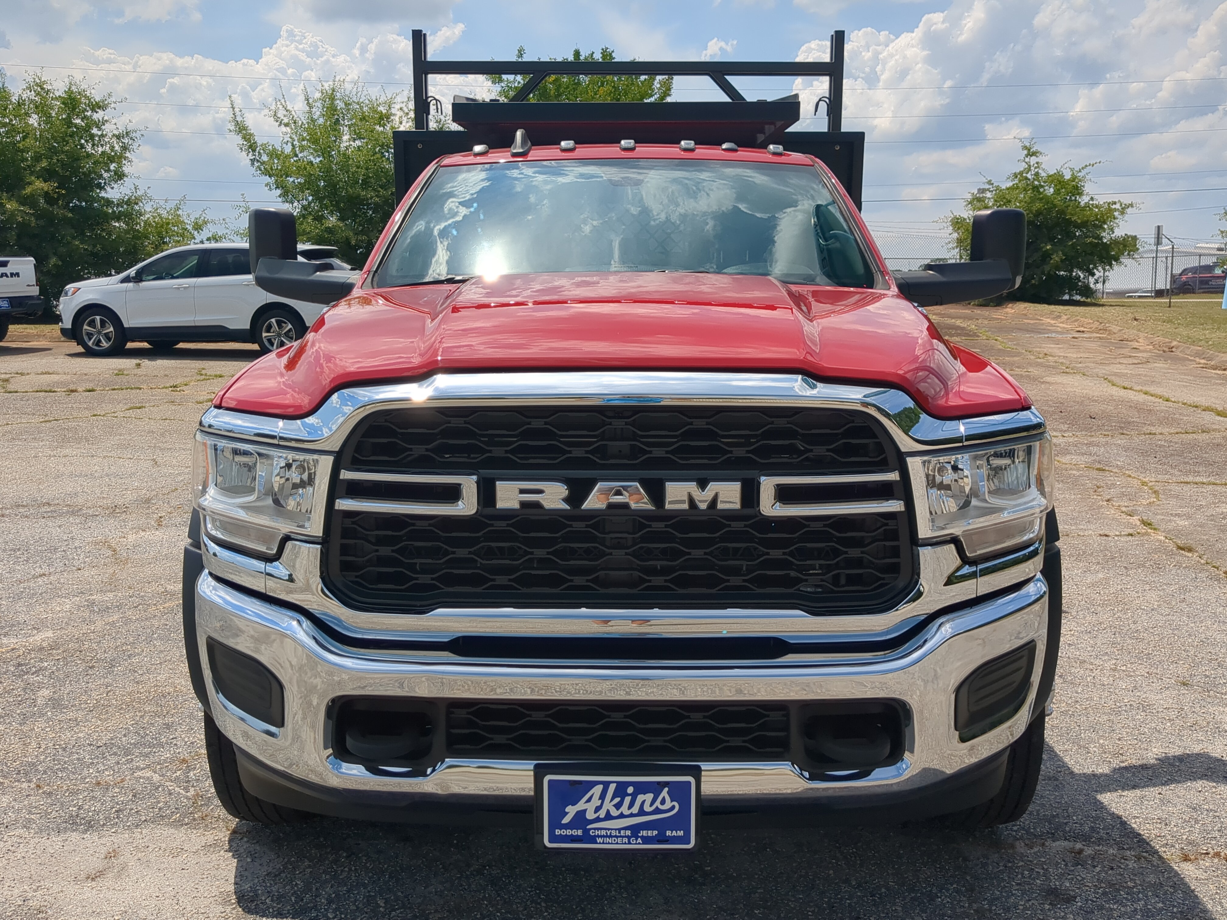 Used 2022 RAM 5500 Tradesman w/ Chrome Appearance Group RWD image 7