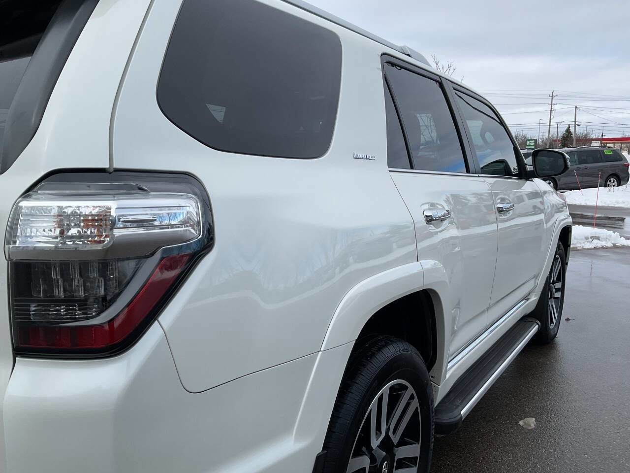 Used 2016 Toyota 4Runner Limited AWD/4WD image 8