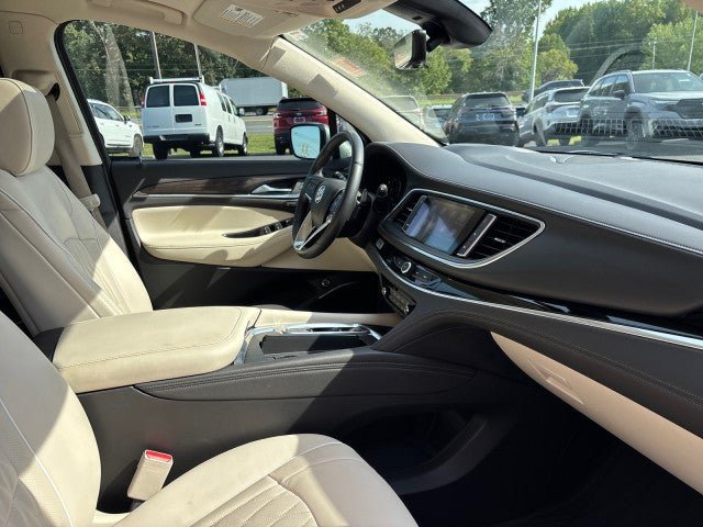 Used 2022 Buick Enclave Avenir w/ Trailering Package, 5000 lbs. FWD image 48