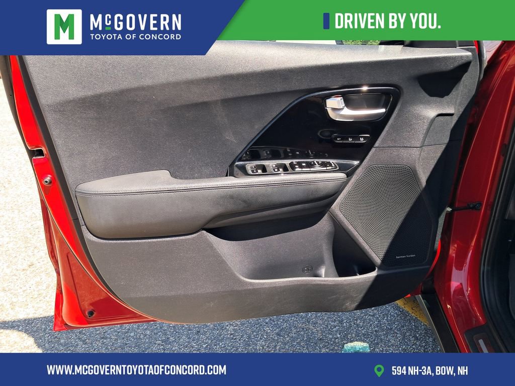 Used 2022 Kia Niro EX Premium FWD image 12