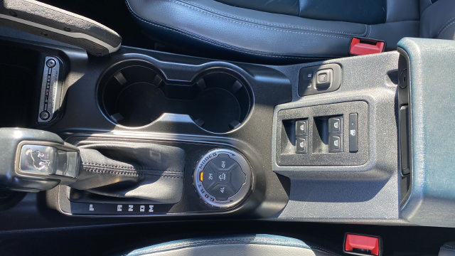 Used 2021 Ford Bronco Outer Banks AWD/4WD image 26