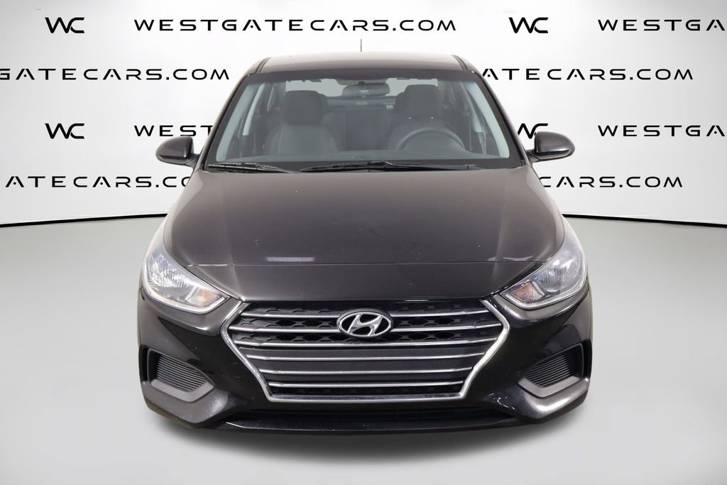 Used 2022 Hyundai Accent SE FWD image 2