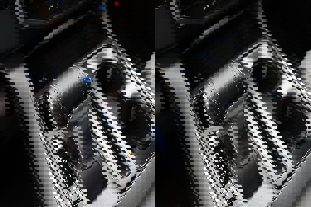 Used 2023 Ford F150 Lightning Lariat image 27