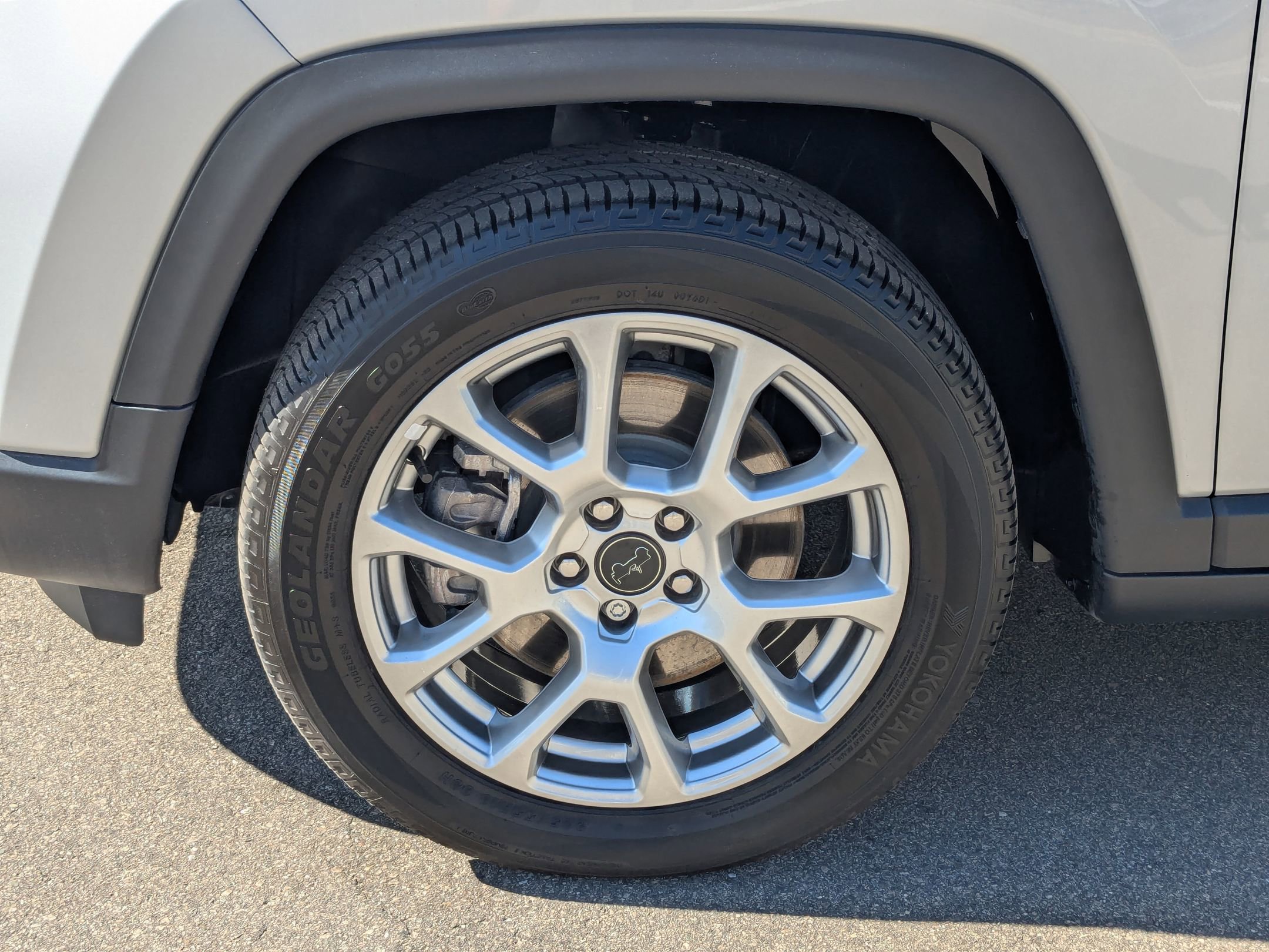 Used 2025 Jeep Compass Latitude image 10