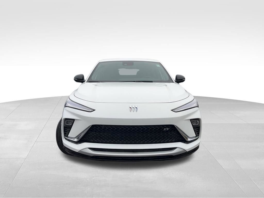 Used 2024 Buick Envista Sport Touring w/ Convenience I Package FWD image 8