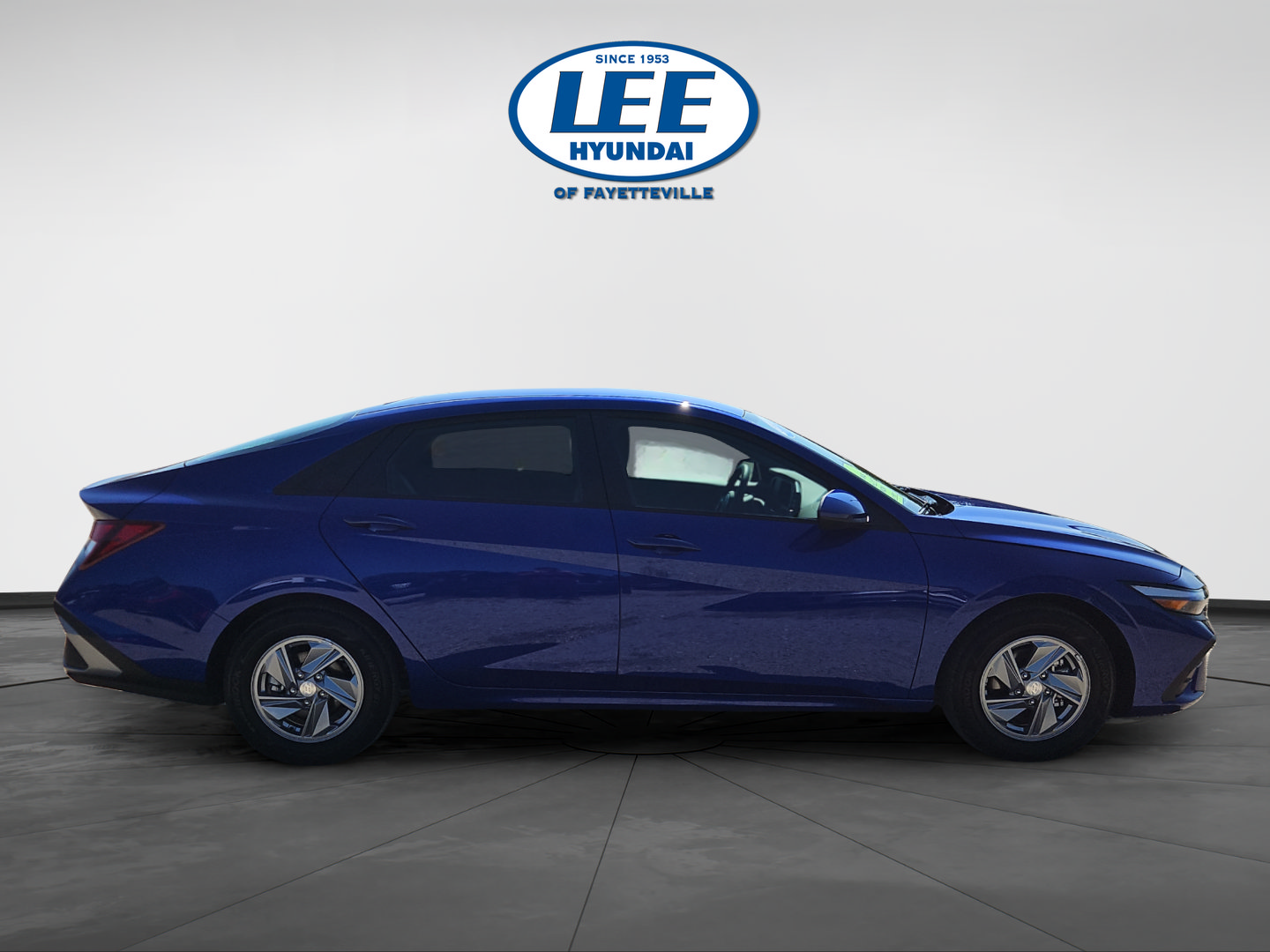 Certified 2026 Hyundai Elantra SE FWD image 2