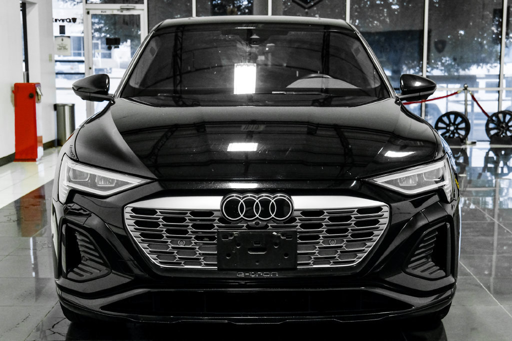 Used 2024 Audi Q8 e-tron Premium Plus w/ Premium Plus Package AWD/4WD image 6