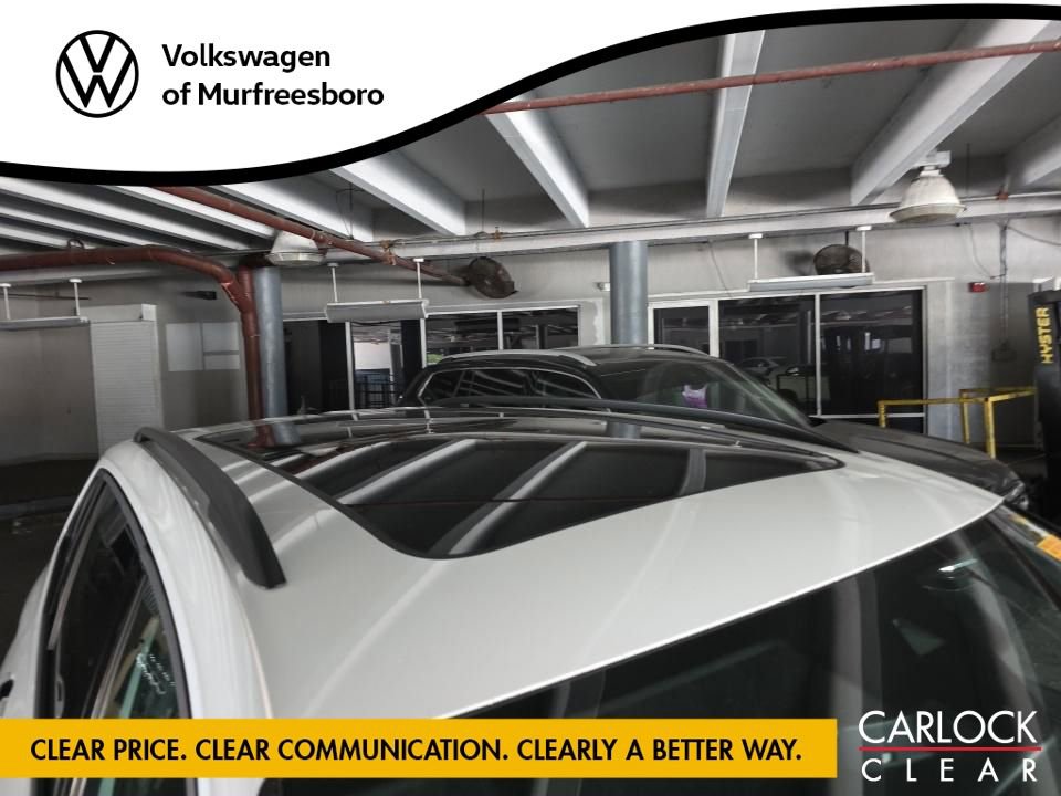 Used 2023 Volkswagen Tiguan SE R-Line FWD image 7