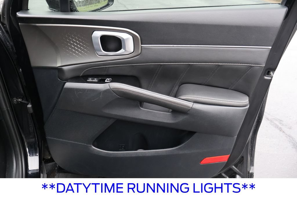 Used 2023 Kia Sorento SX FWD image 25