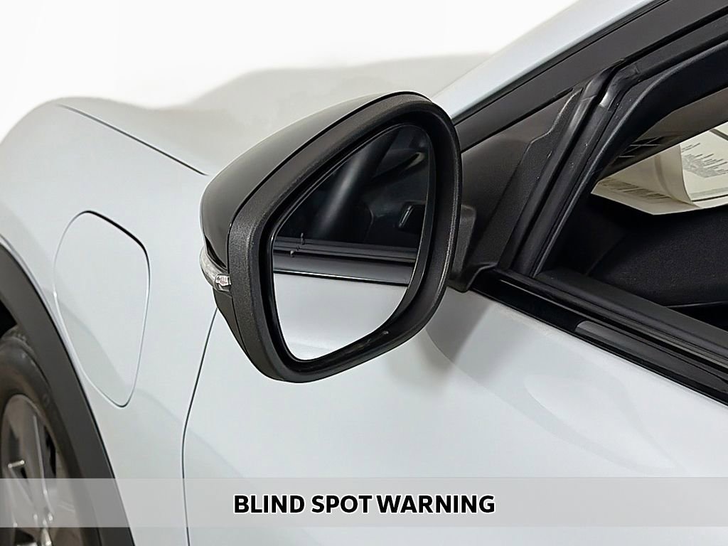 Used 2023 Ford Mustang Mach-E Select image 5