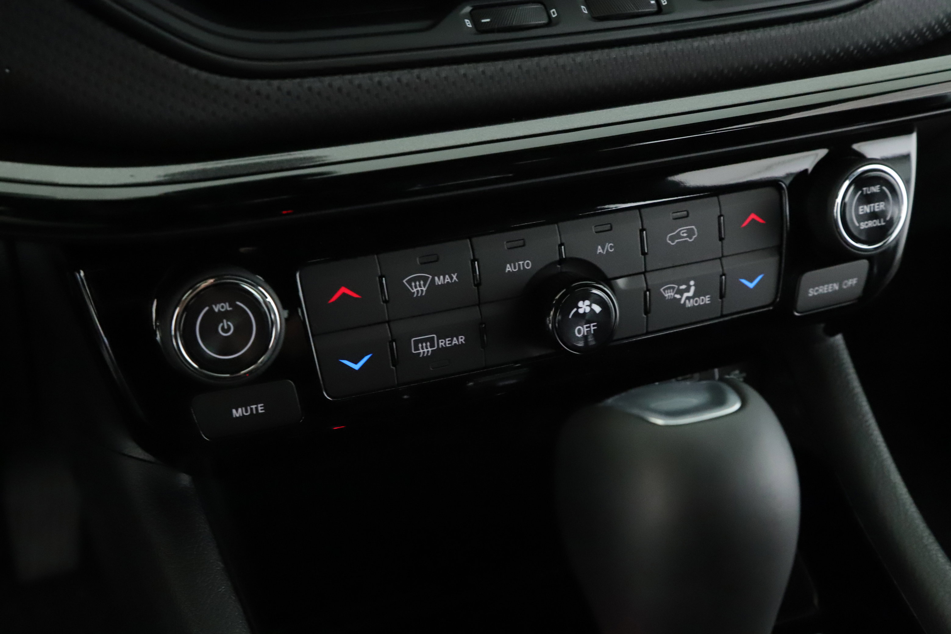 New 2026 Jeep Compass Limited image 13