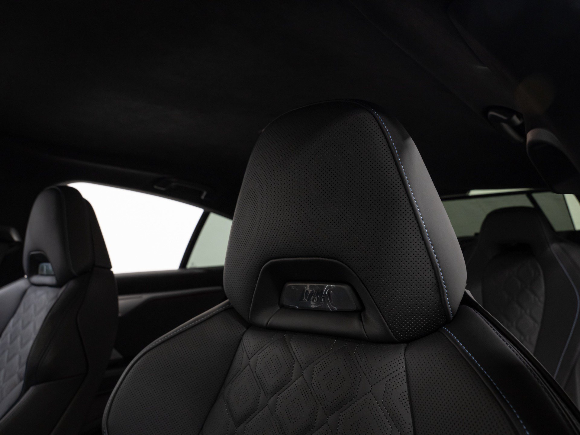 Used 2026 BMW M850i xDrive AWD/4WD image 33