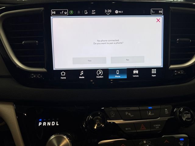 Used 2024 Chrysler Pacifica Touring-L FWD image 18