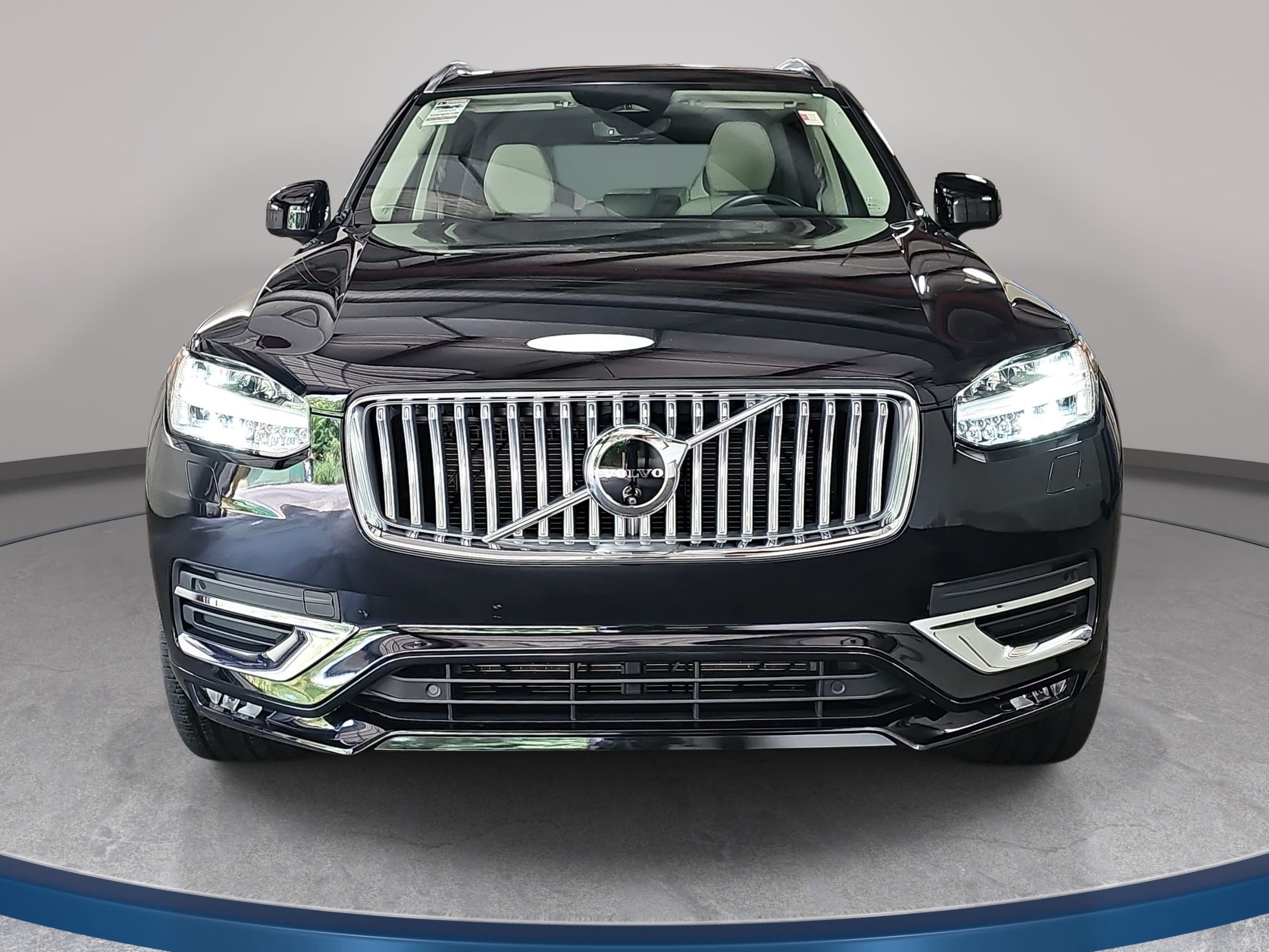 Used 2025 Volvo XC90 B6 Plus w/ Protection Package Premier AWD/4WD image 2
