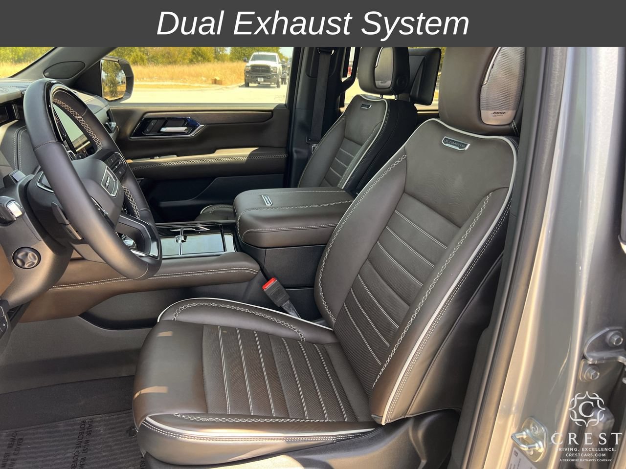 Used 2025 GMC Yukon Denali Ultimate AWD/4WD image 24