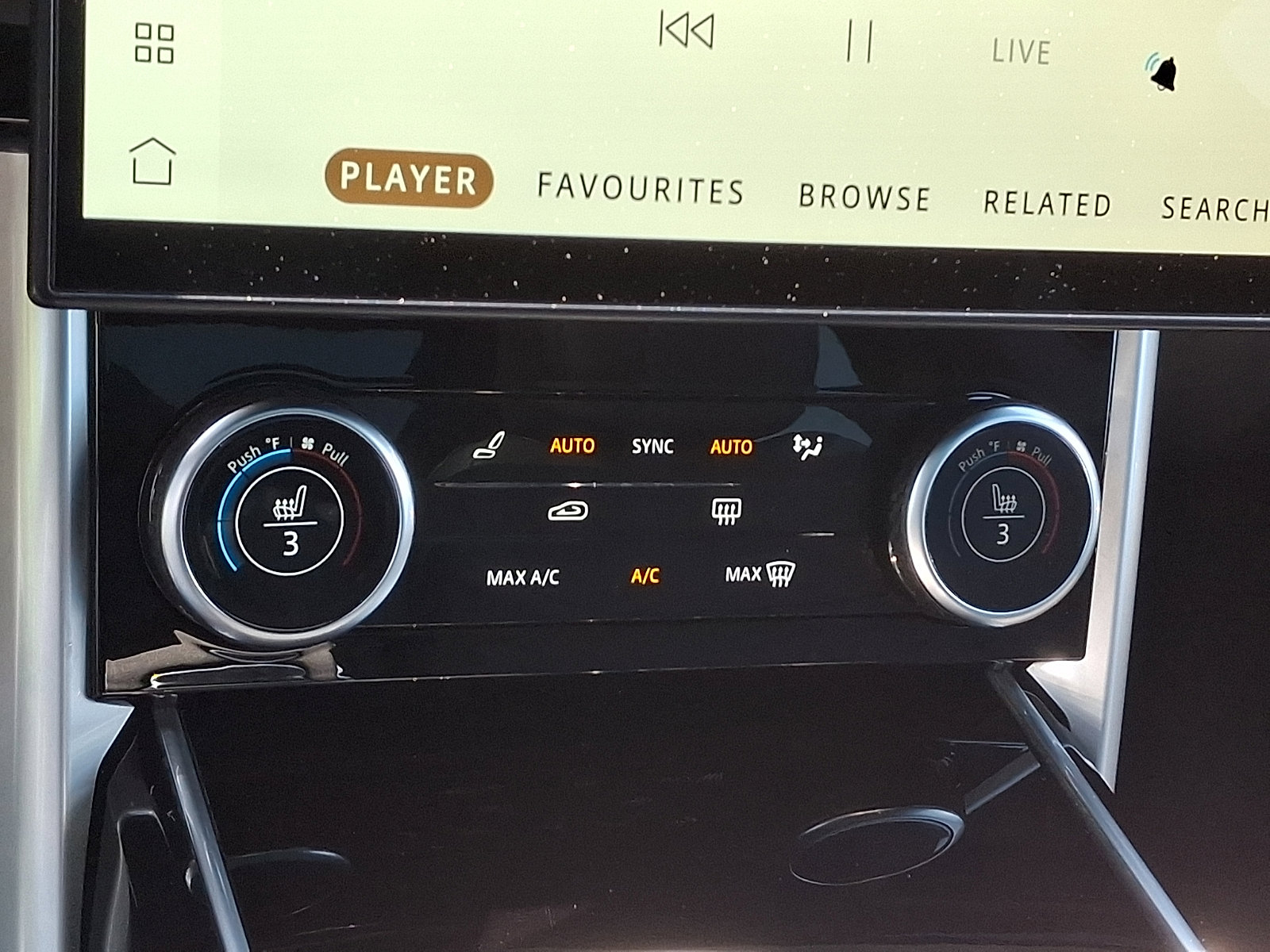 Used 2023 Land Rover Range Rover SE AWD/4WD image 23