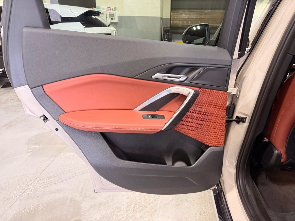 Used 2026 BMW X1 xDrive28i AWD/4WD image 19