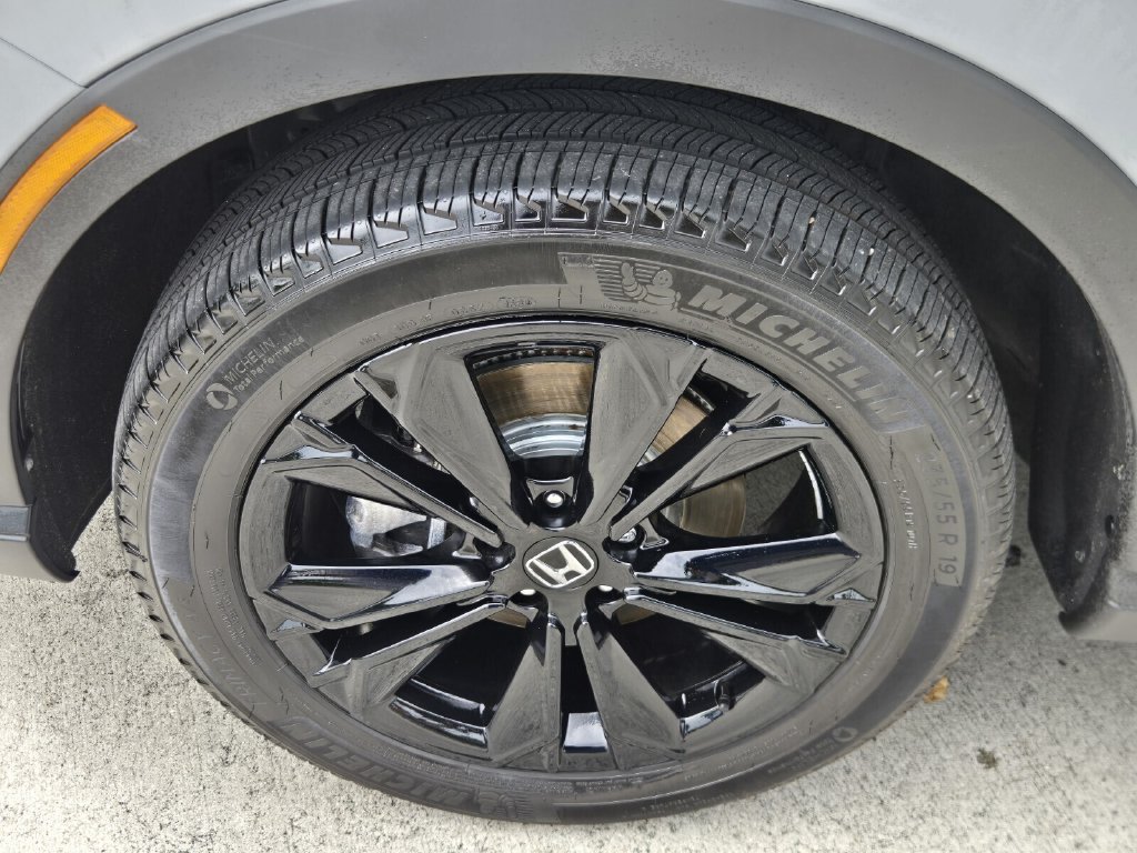 Used 2026 Honda CR-V Sport Touring image 9