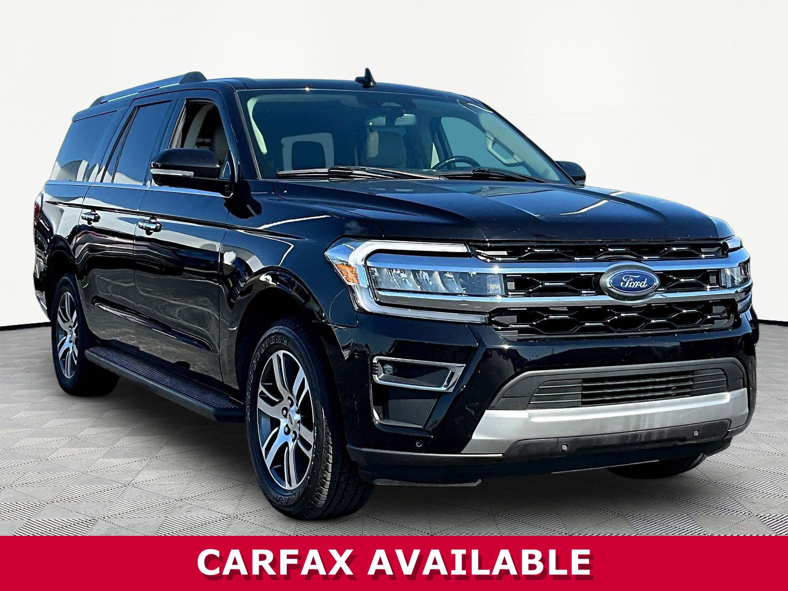 Used 2024 Ford Expedition Max Limited AWD/4WD image 3