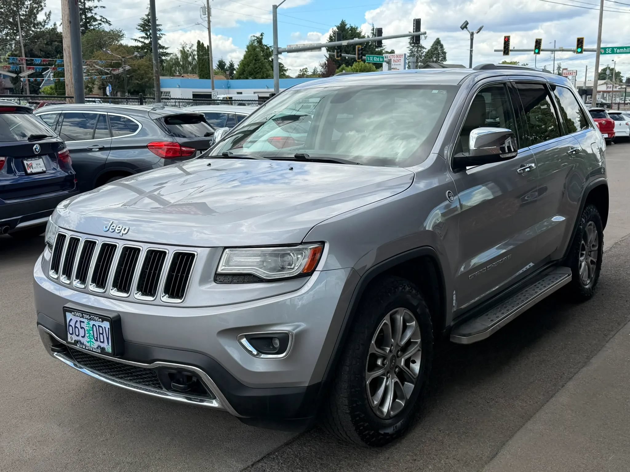Used 2014 Jeep Grand Cherokee Limited w/ Luxury Group II AWD/4WD image 5