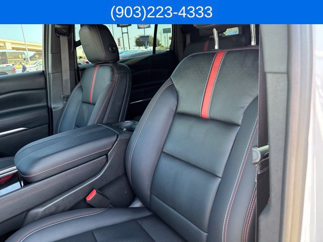 Used 2026 Chevrolet Traverse RS w/ LPO, Floor Liner Package FWD image 38